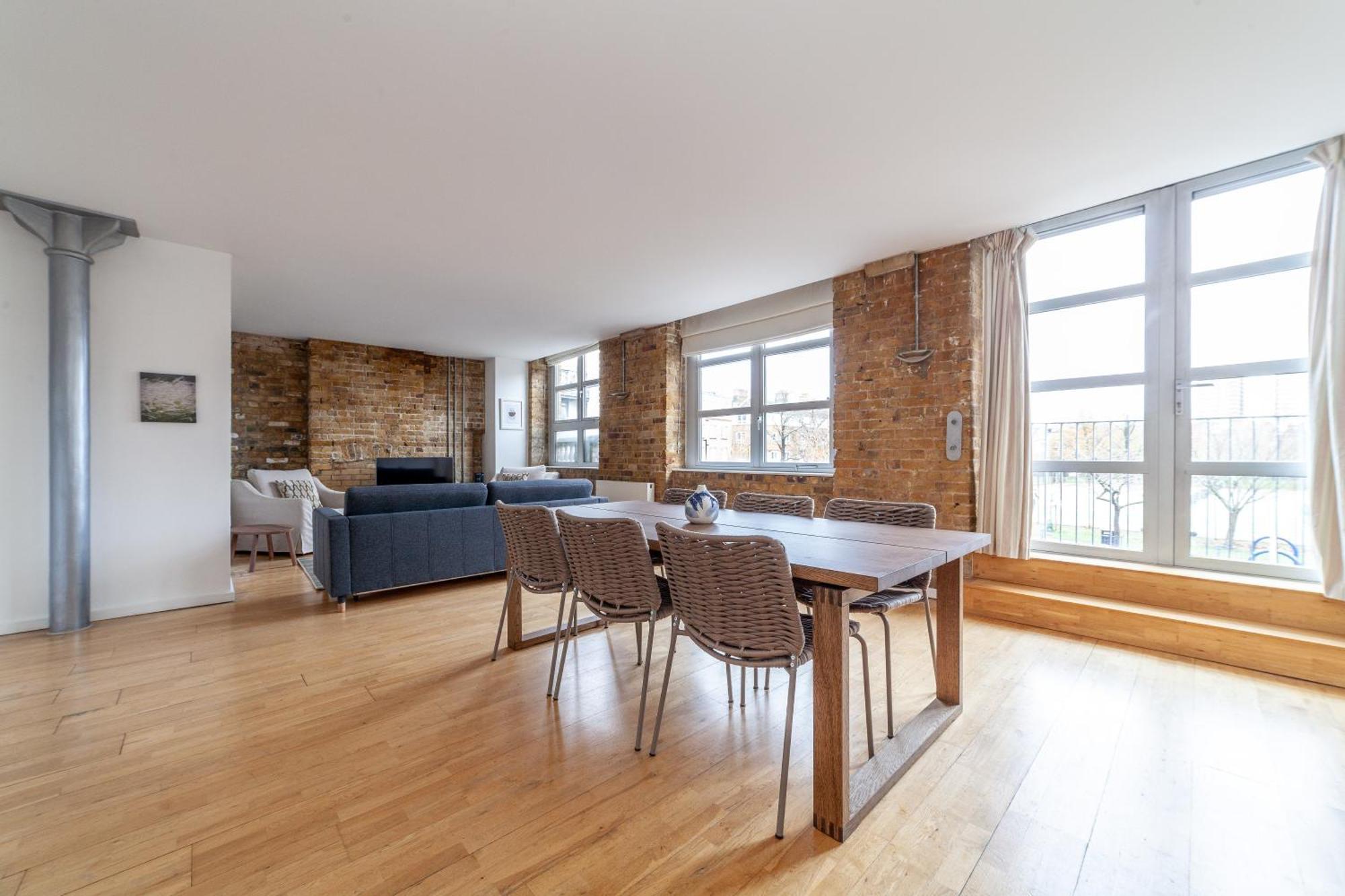 Elegance & Chic Design - 2-Bedroom Haven Лондон Экстерьер фото