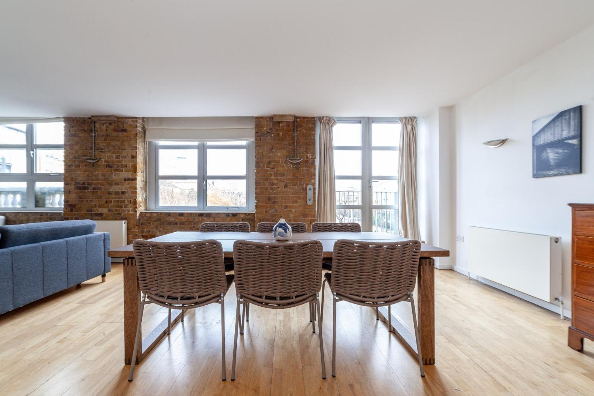 Elegance & Chic Design - 2-Bedroom Haven Лондон Экстерьер фото